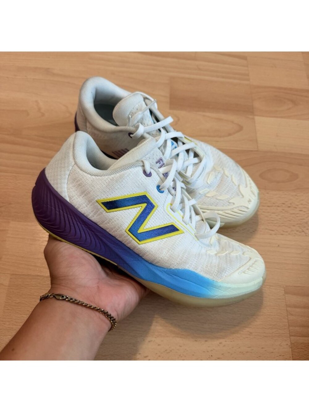 New Balance Women's FuelCell 996v5 7 B Tennis Shoes White and Purple Fade